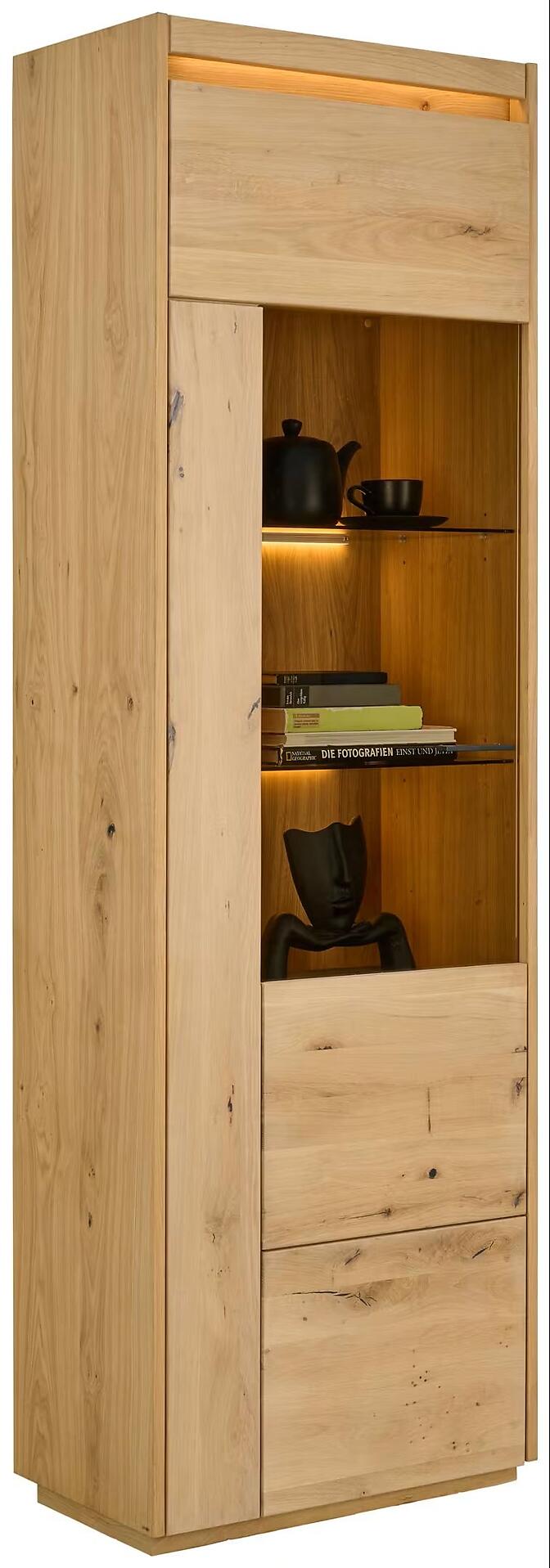 Vitrine, Catalan