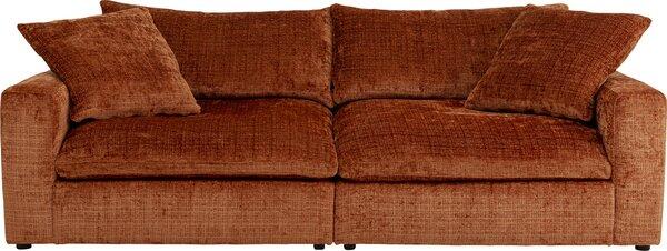 Bigsofa Chill Rost: Beiges Ecksofa im Ganzkörperblick mit weicher, flauschiger Textur und quadratischen Kissen.