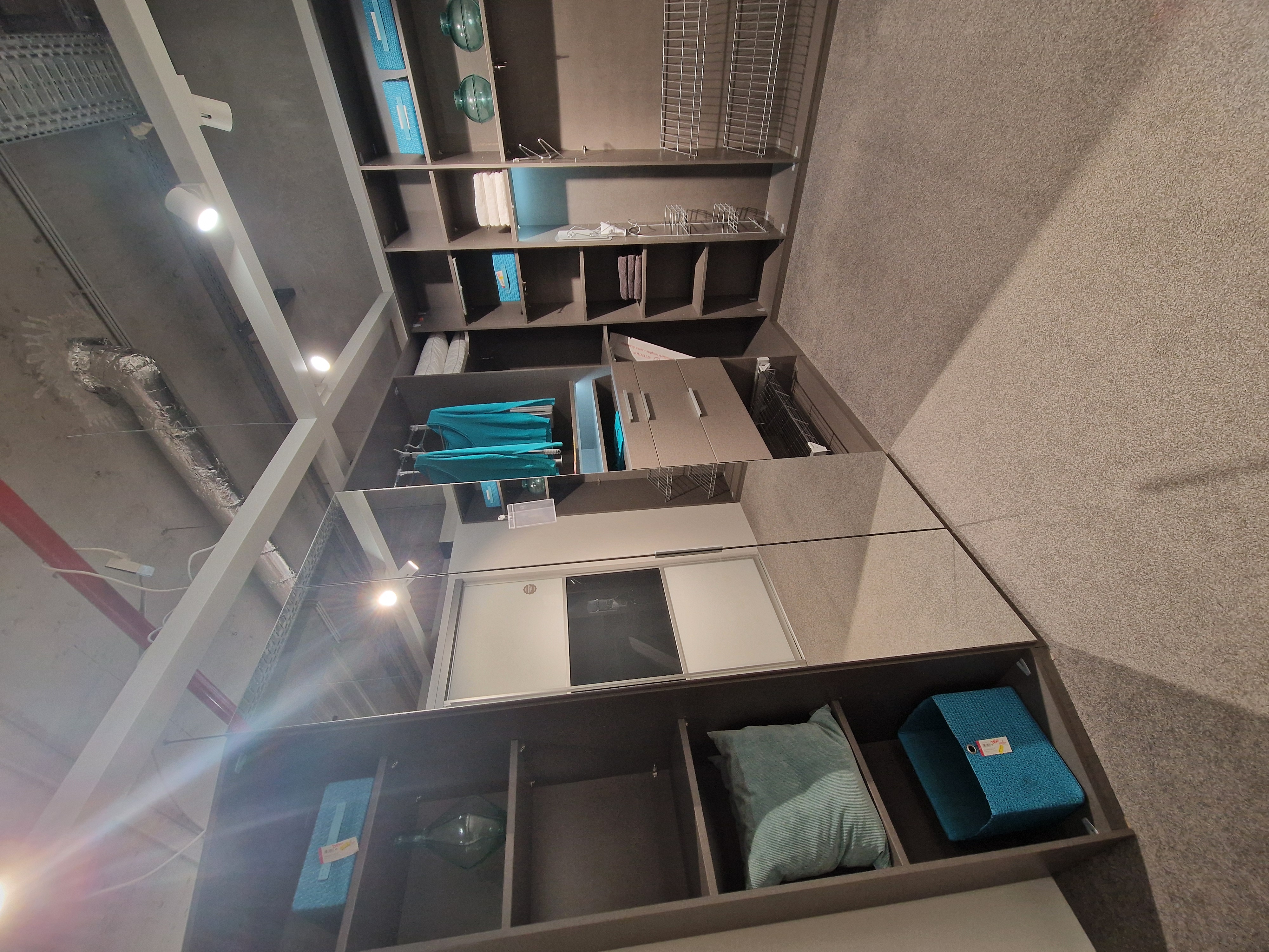 Eckschrank begehbar Megaplan