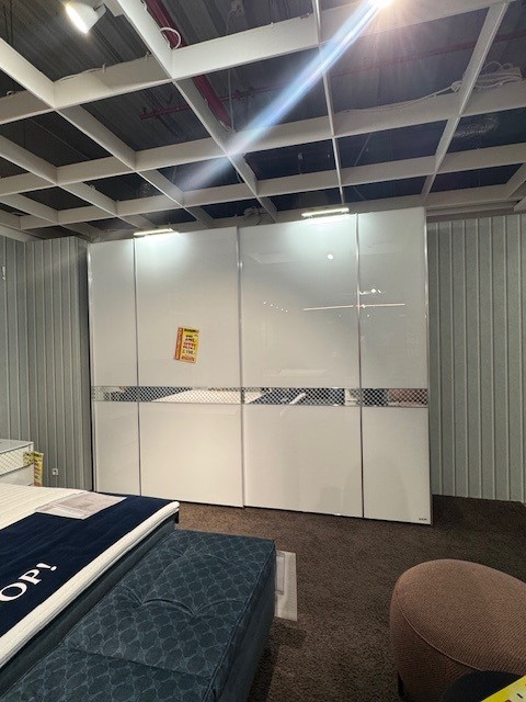 Schwebetürenschrank JO Select