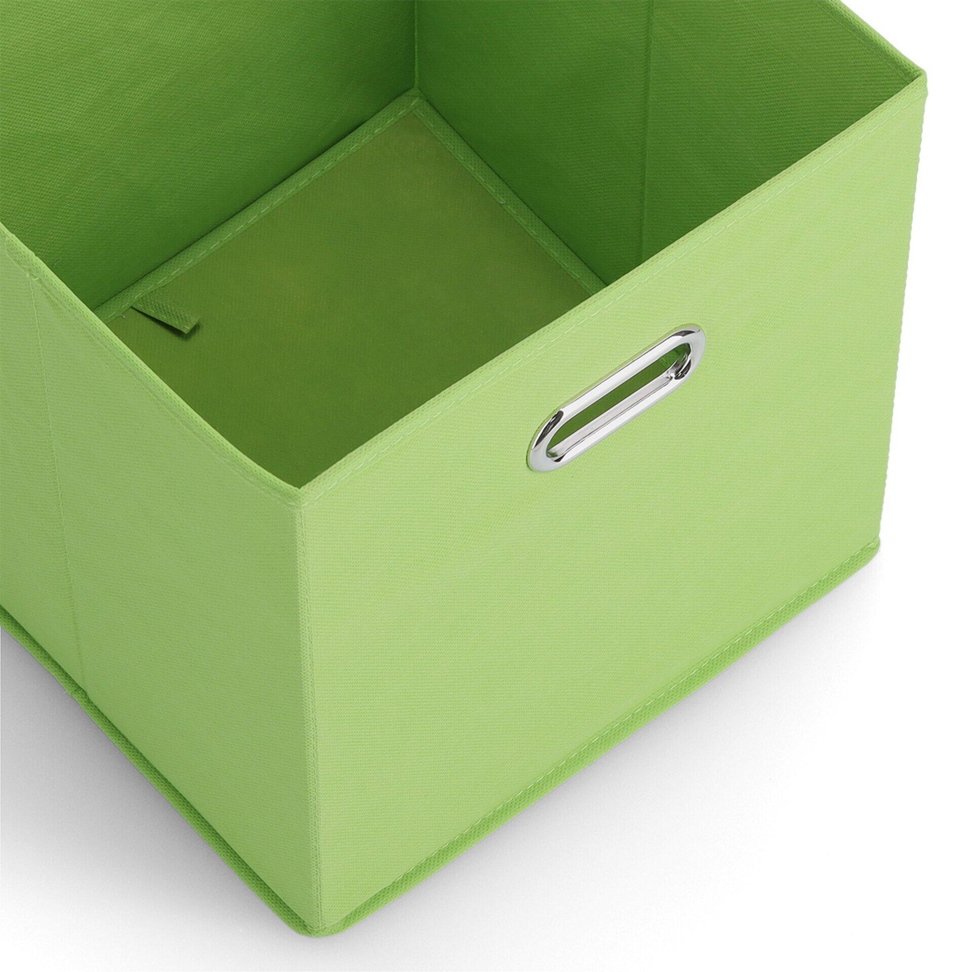 Helle, grüne Aufbewahrungsbox mit abgerundeten Ecken und silberfarbener Trageleiste, dargestellt aus leicht erhöhter Perspektive.