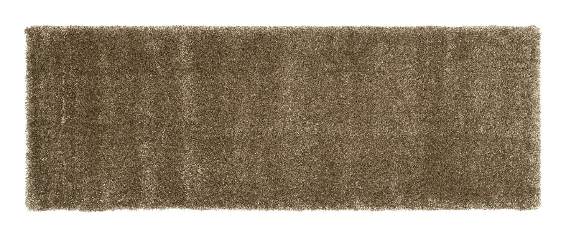 Maschinenwebteppich Erdara in hellbraun-grau, frontal abgebildet, zeigt die flauschige Textur des Hochflor-Teppichs.
