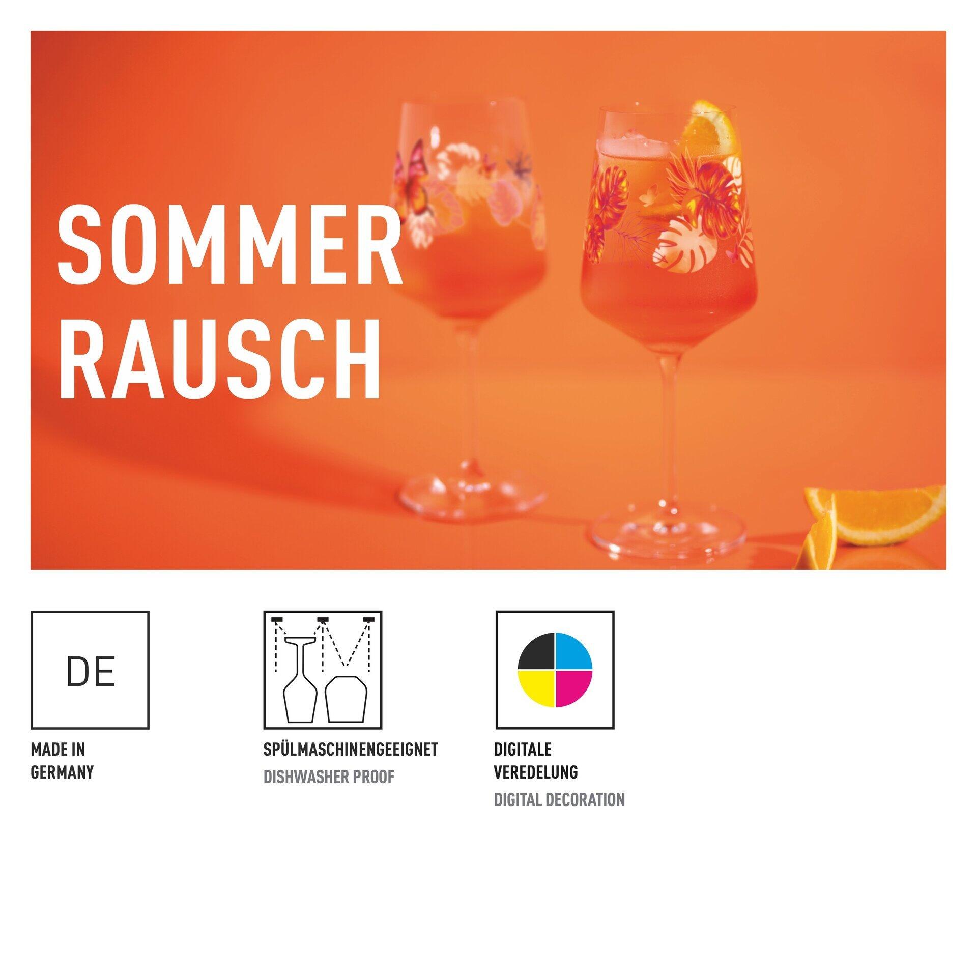 Nahaufnahme von drei Aperitifgläsern mit floralen Arrangementen auf rotem Untergrund, die die schlanke Form und die spülmaschinengeeignete Eigenschaft des 4-teiligen Aperitifglas-Sets verdeutlichen.