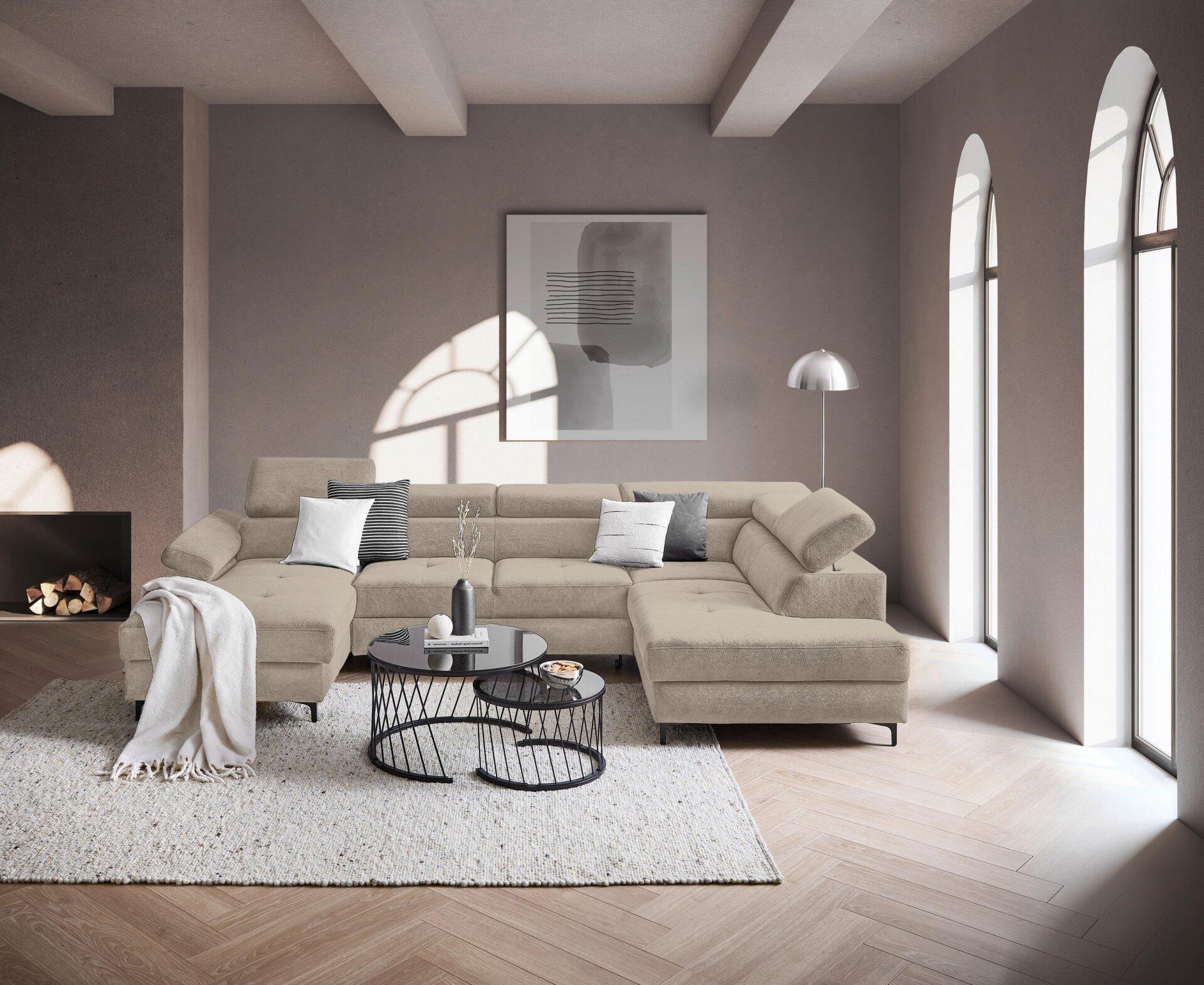 Wohnlandschaft Combo mit abklappbarer Kopfstütze, verstellbaren Rückenlehnen und Bettkasten, leicht erhöht fotografiert, um die U-Form und Größe der Couch zu zeigen.